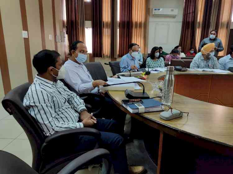 DC Ludhiana asks officers to ensure early completion of developmental works 