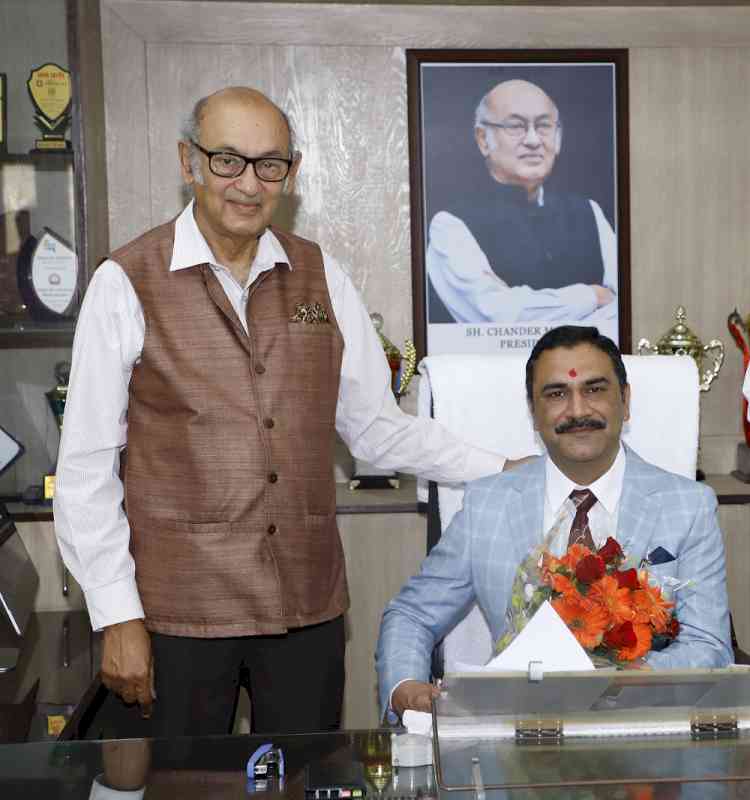 Dr Pardeep Bhandari appointed as 11th Principal of Doaba College, Jalandhar