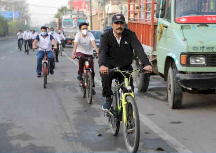 Doaba College’s NSS Dept organizes bicycle rally