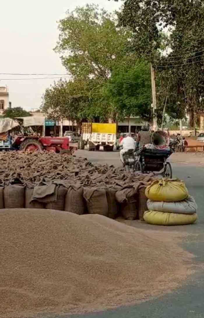 Administration to spread awareness on Covid safety protocols and vaccination through public address system in grain markets