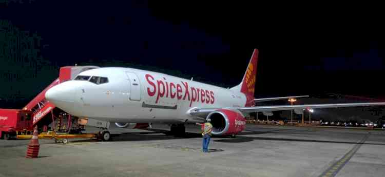 SpiceJet airlifts 800 oxygen concentrators from Hong Kong to Delhi