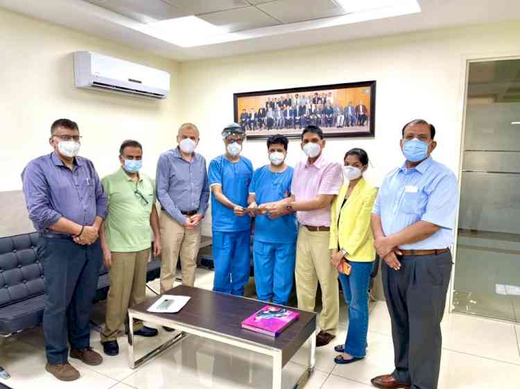 Rs.25 lac contributed to health care sector by Shreyans Industries Ltd