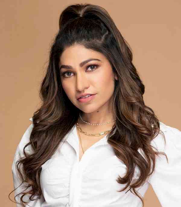 Mission 5000 - Mission Josh joins hands with Singer Tulsi Kumar 