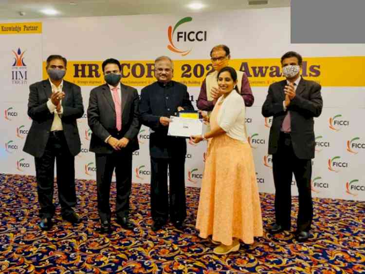Navin’s bags Best HR practices Award at FICCI HR 2021