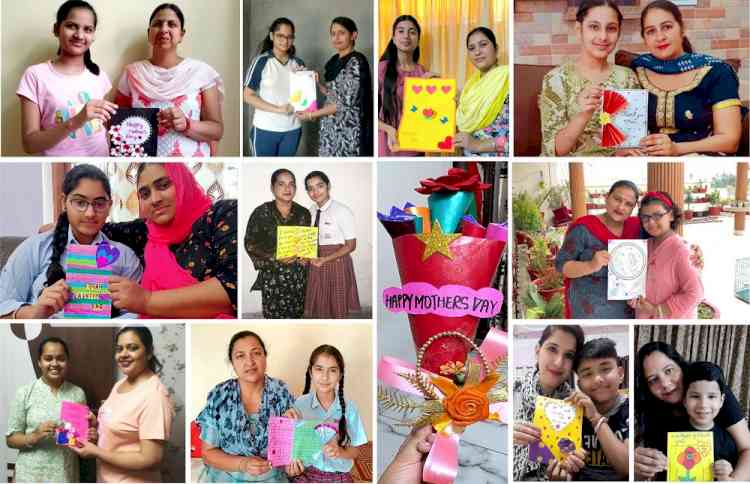 DIPS students celebrated Mother’s Day by giving thanks letters to their mothers 