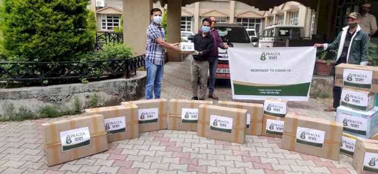 Kangra gets oxygen concentrator, oximeters and essential medicines from UK and Kuwait: DC