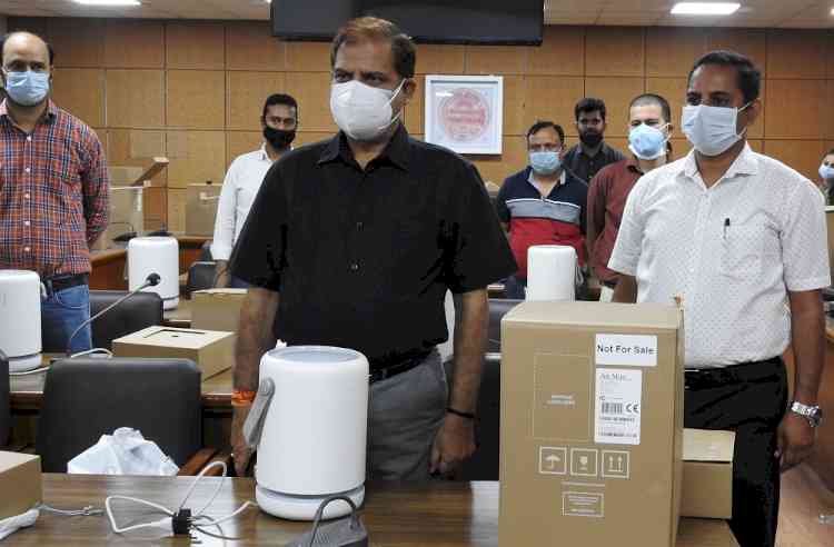 271 Molekule Air Purifiers received at PU from Molekule USA