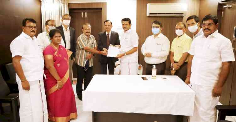 Karur Vysya Bank donates Rs. 1.00 crore to Tamil Nadu State Disaster Management Authority from its CSR funds