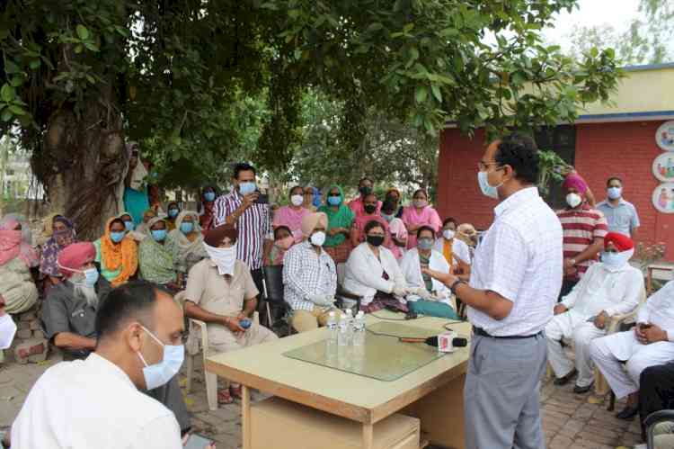 Leading from front, DC gives clarion call to villagers for joining hands to curb rural pandemic