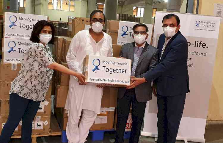 Hyundai handovers high flow nasal oxygen machines to Haryana Government
