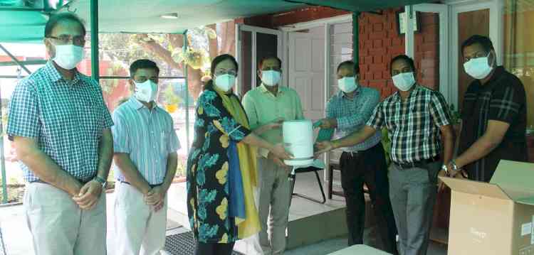 SAIF, PU on behalf of Molekule USA donates Air Purifiers to Government Hospitals 16 and 32