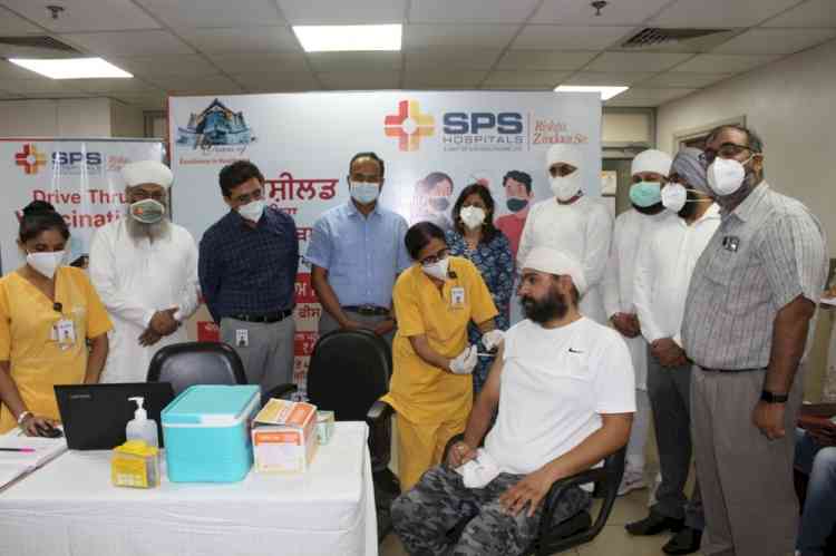 DC begins covid vaccination drive at SPS Hospital with 25000 doses of Covidshield arrive today