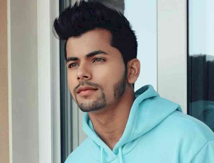 Know how Siddharth Nigam keeps his hair perfect always