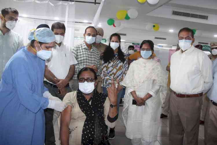 Special free vaccination camp for differently abled and transgenders organised at Hero DMC Heart Institute 