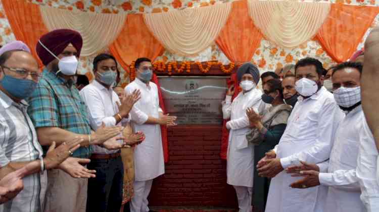 Fatehgarh Sahib MP lays foundation stone of new Noora Mahi Bus Terminal costing Rs 4 crore 