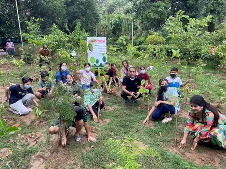 Ludhiana children create “micro-oxygen chamber” by planting 750 tree saplings in 250 square yards area in Rakh Bagh today