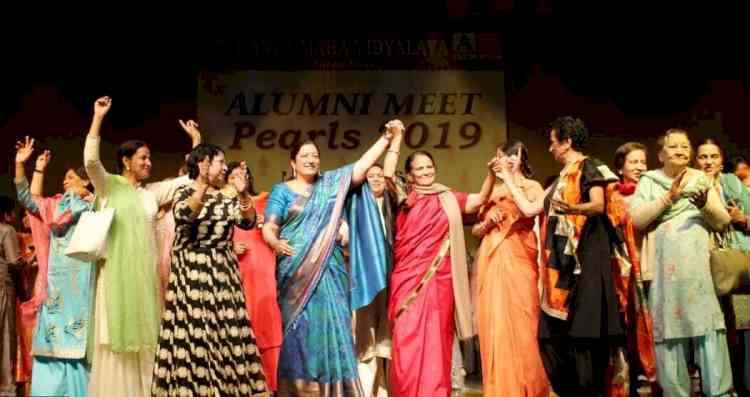 KMV Family pays glowing tribute to its proud alumna Nirmal Milkha Singh