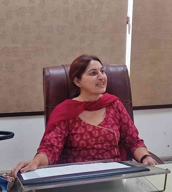 Professor Arti Puri takes Charge as Director, PU Regional Centre