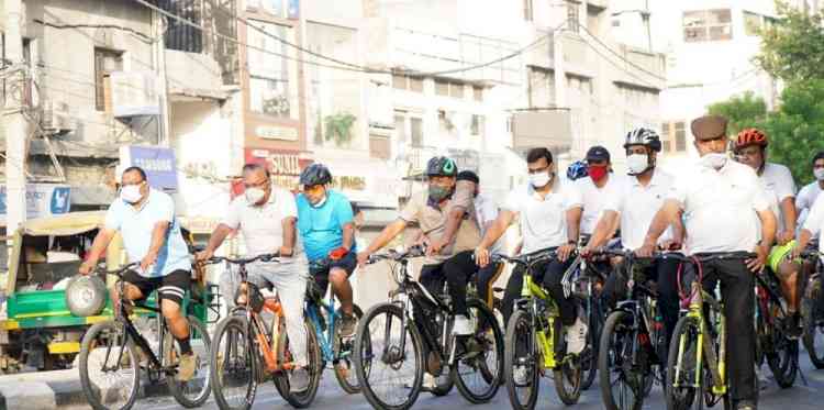 Cycle riders marked anti-drugs campaign by cycling