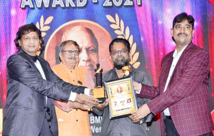 Journalist and social worker Dilipbhai Patel honored by Legend Dadasaheb Phalke Awards-2021