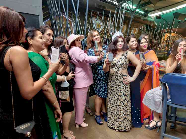 चंडीगढ़ में महिलाओं की वैक्सिनेशन पार्टी