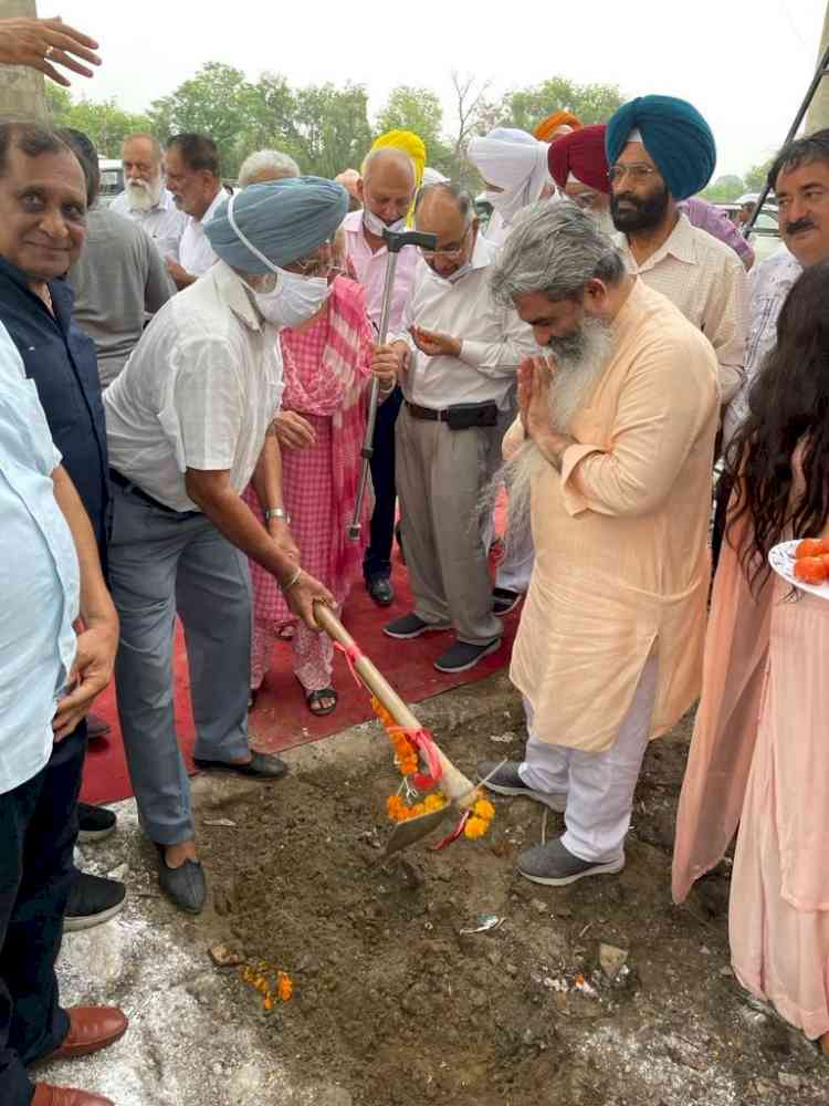 Bharat Bhushan Ashu lays foundation stone of state-of-the-art ultra-modern senior citizen home in BRS  Nagar area 