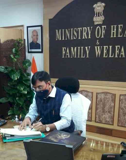 No dearth of vaccine, Health Minister Mandaviya tells Rahul
