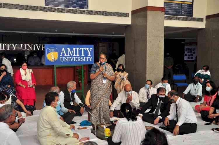 374 Research Scholars enroll in Ph.D at Amity University