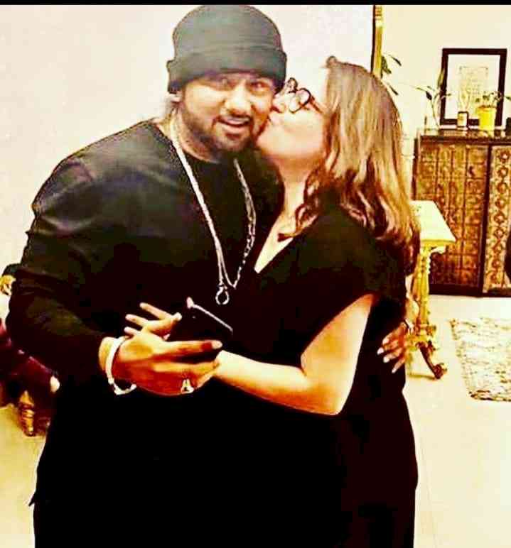 Yo Yo Honey Singh's wife accuses him of domestic violence, sex with multiple women