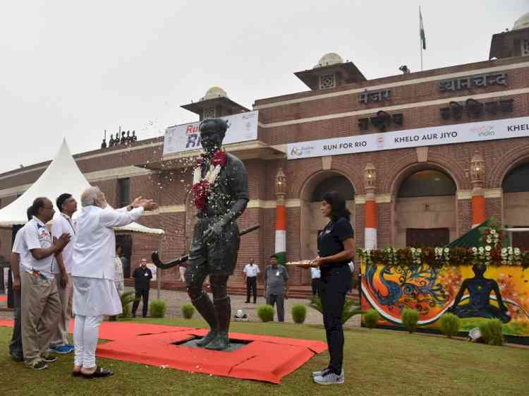 PM names Khel Ratna Award after hockey wizard Major Dhyan Chand