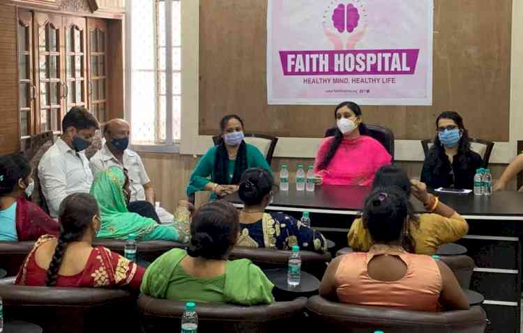50 women from Dhanas attend talk on ‘‘mental health problems’