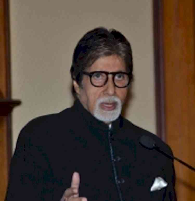 Mumbai cops chase hoax bomb calls at Bachchan home, 3 stations