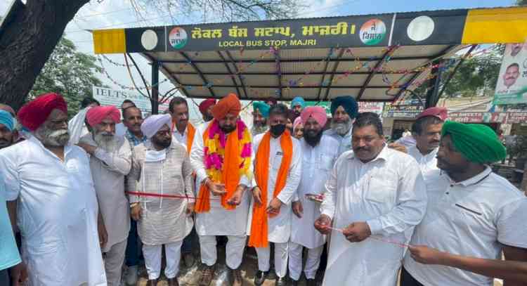 MP Manish Tewari inaugurates Bus Stop built at Majri in Mohali