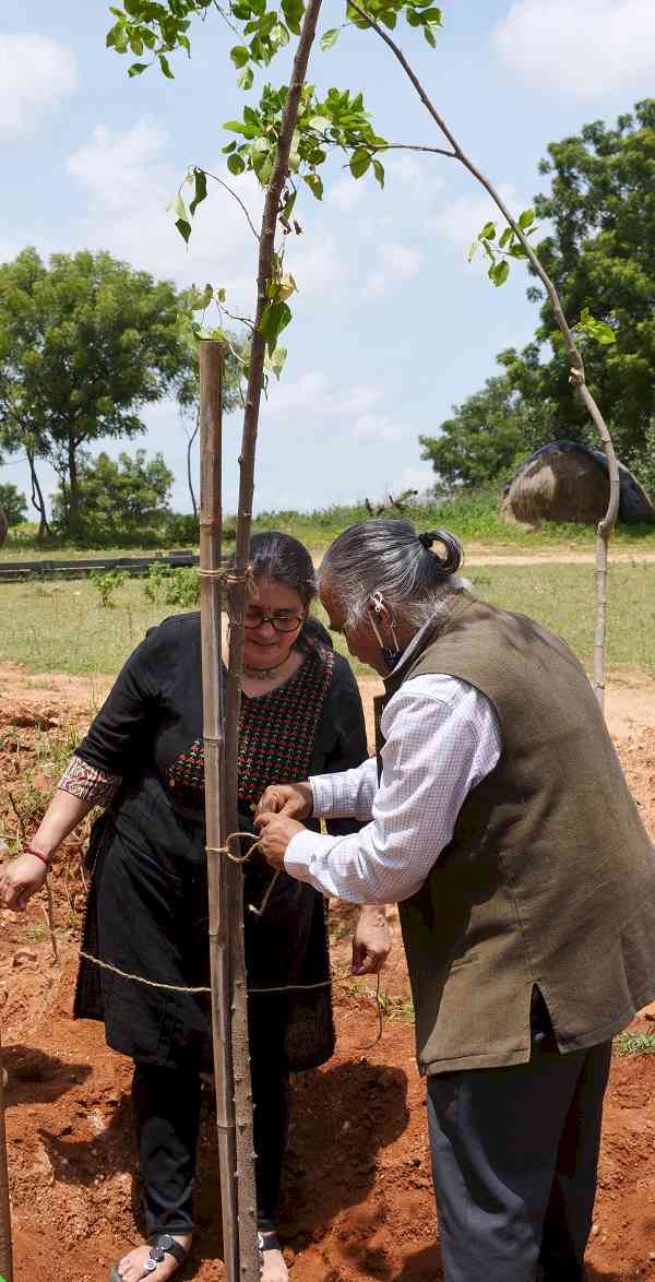 WWF India and Sri Ram Chandra Mission Foundation (Heartfulness Institute) join hands to adopt 50,000 trees in Hyderabad  