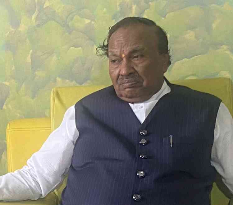 Congress seeks case against Karnataka minister Eshwarappa