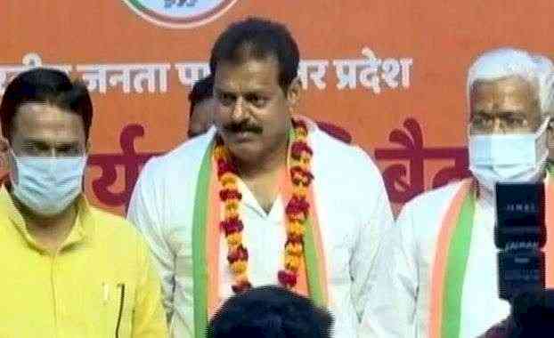 BJP shows door to controversial ex-BSP leader