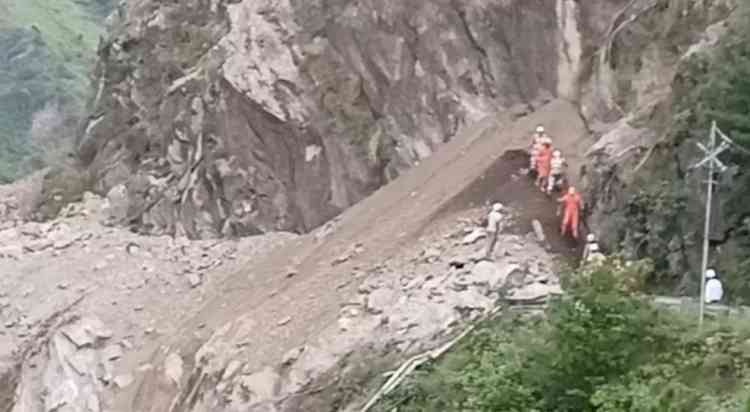 10 killed, 25 feared trapped in massive Himachal landslide