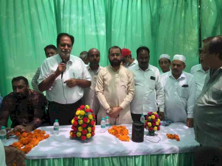 Mayor starts upgradation work in Sherpur’s burial ground