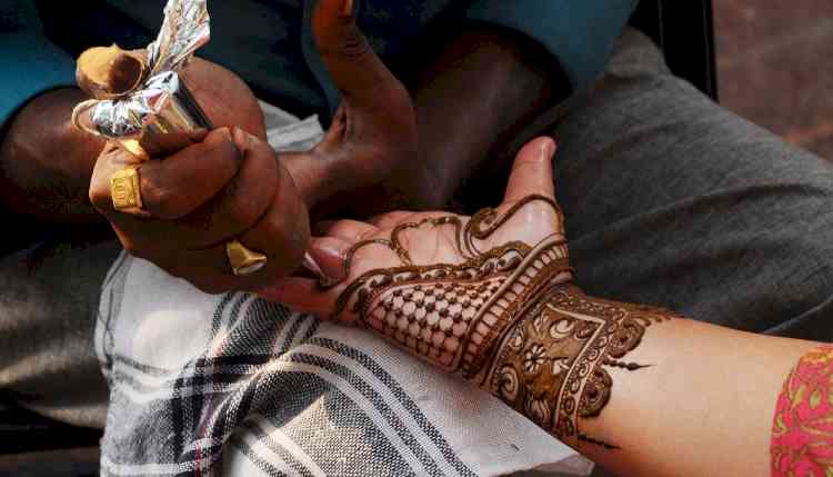 11 Karni Sena men booked for threatening Muslim mehendi artists