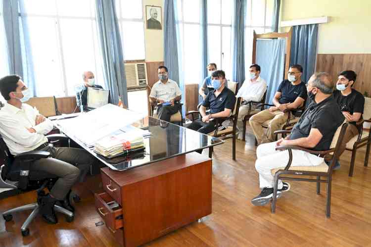Nauni varsity administration interact with Afghan students