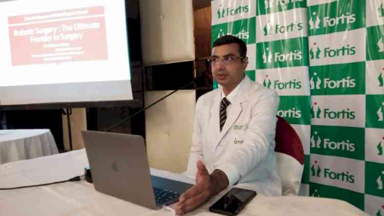 Fortis Hospital Mohali uses robotic machine to operate on prostate cancer patient