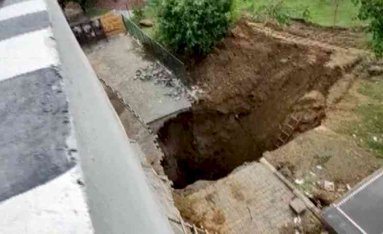 Gurugram: Portion of IFFCO Chowk flyover collapses, traffic diverted