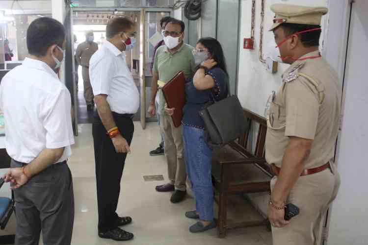 PU VC visited various branches off Administrative Block