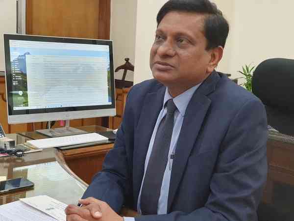 Apurva Chandra assumes charge as Secretary in I&B Ministry