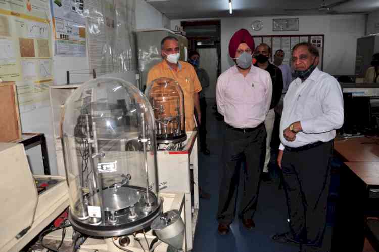 Delegation from SCL, ISRO visits Amity University 