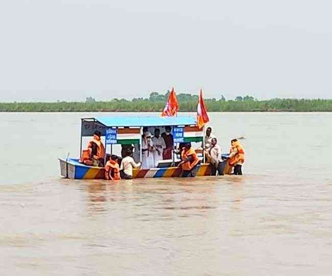 Kalyan Singh's ashes immersed in Ganga at UP's Bulandshahr