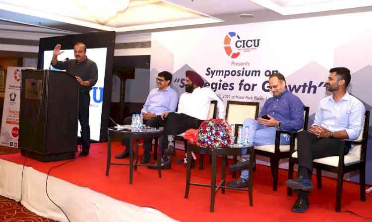 HMC MD Pankaj Munjal motivates CICU Members on “Strategies for Growth”