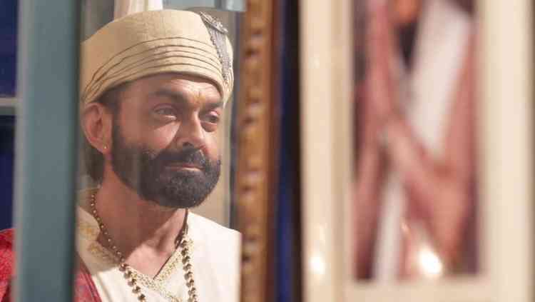 Bobby Deol celebrates one year anniversary of Aashram