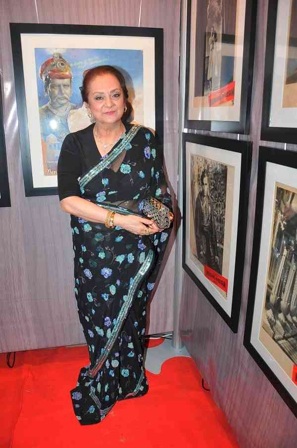 Saira Banu in Mumbai hospital after 'minor heart attack'