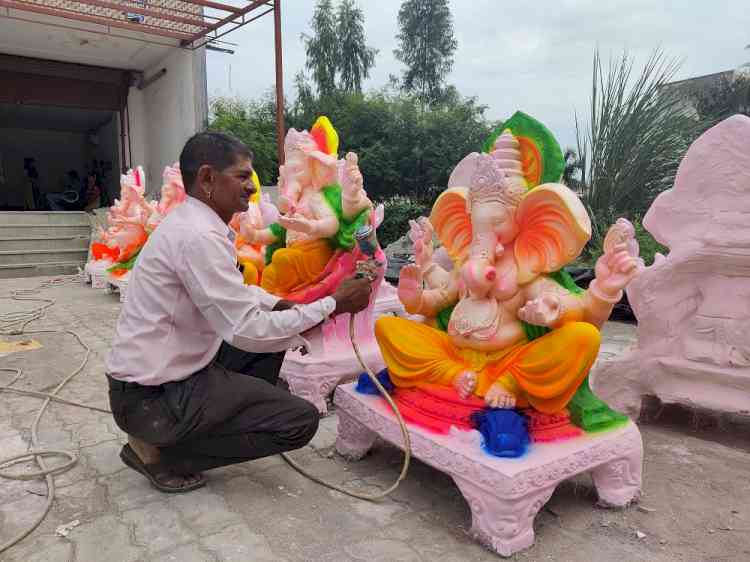 Ganesh Chaturthi: Original Rajasthani artisans create  eco-friendly idols of Ganpati